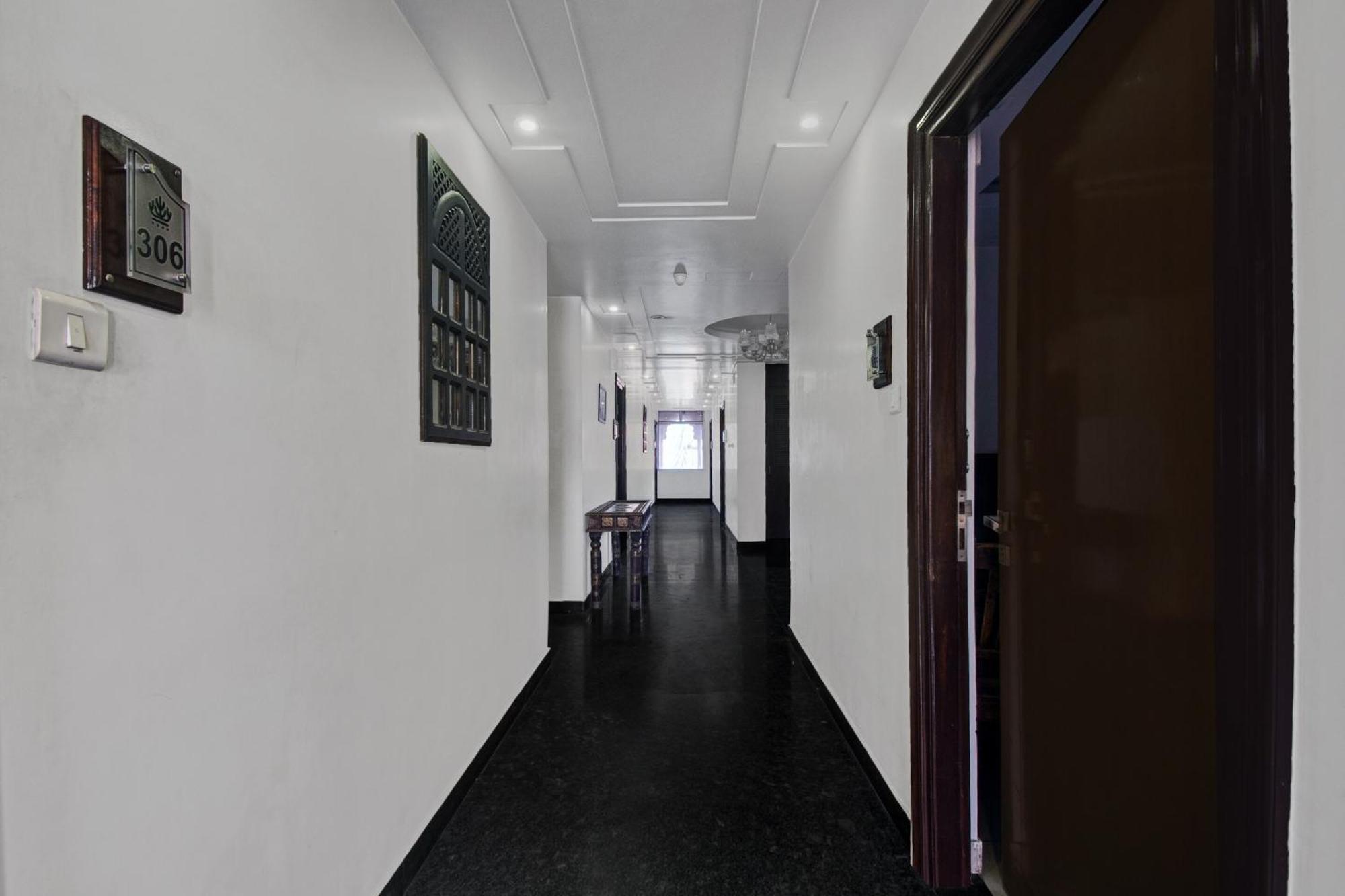 Townhouse Oak Hotel Heritage Heights Jaipur Exterior foto